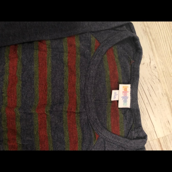 Lularoe Randy Tee - Picture 2 of 2